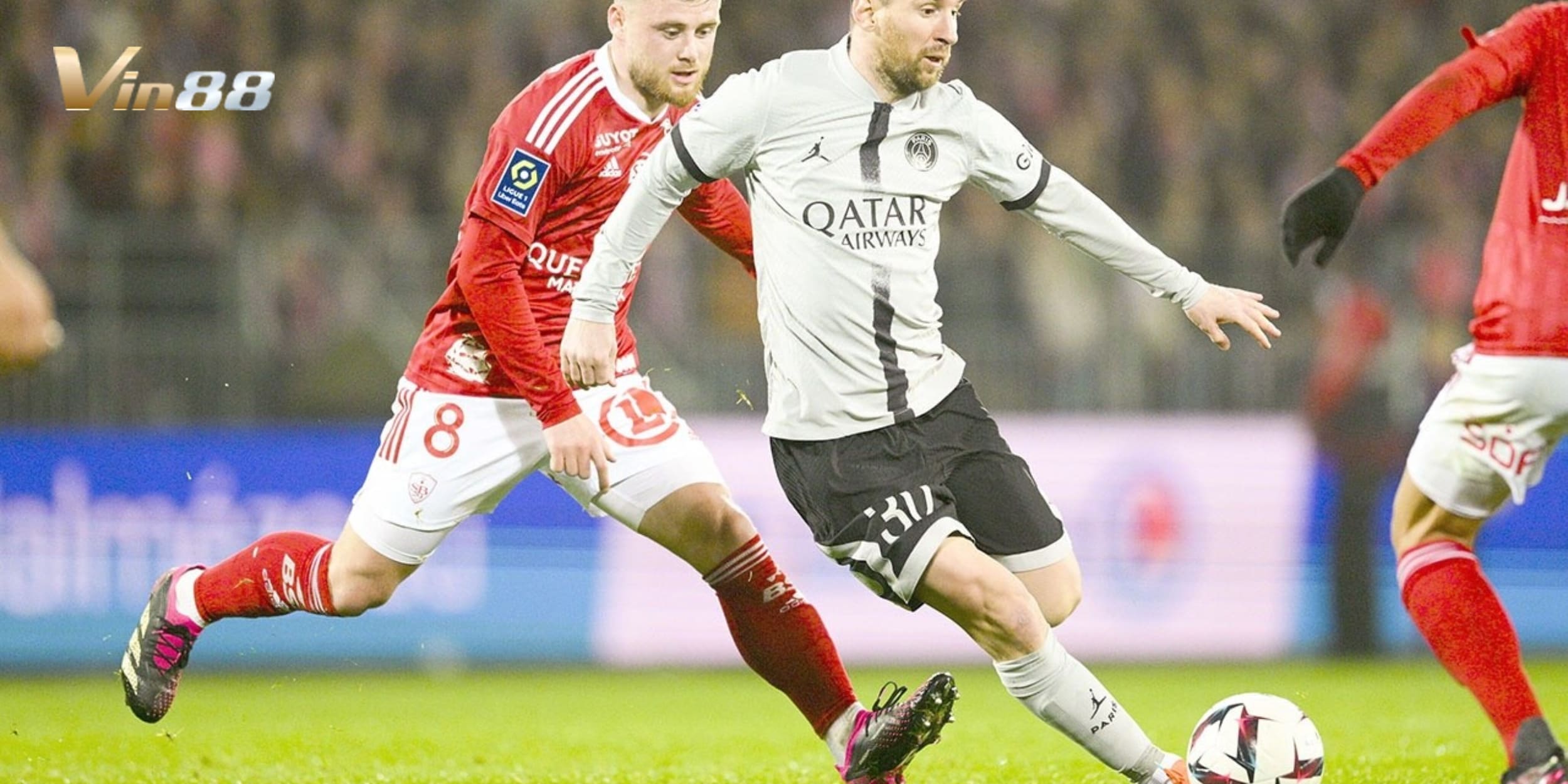 Cầu thủ Angers SCO trong trận đấu tại Ligue 1, chuẩn bị đối đầu với Brest vào ngày 05/01/2025