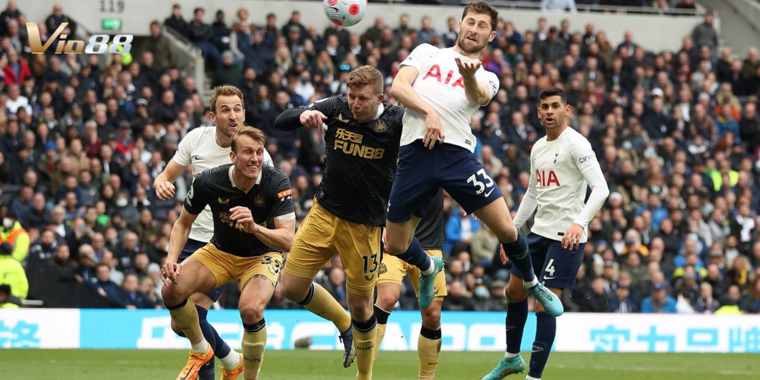 Tottenham Hotspur được đánh giá cao hơn xét theo thành tích những lần hai đội gặp nhau