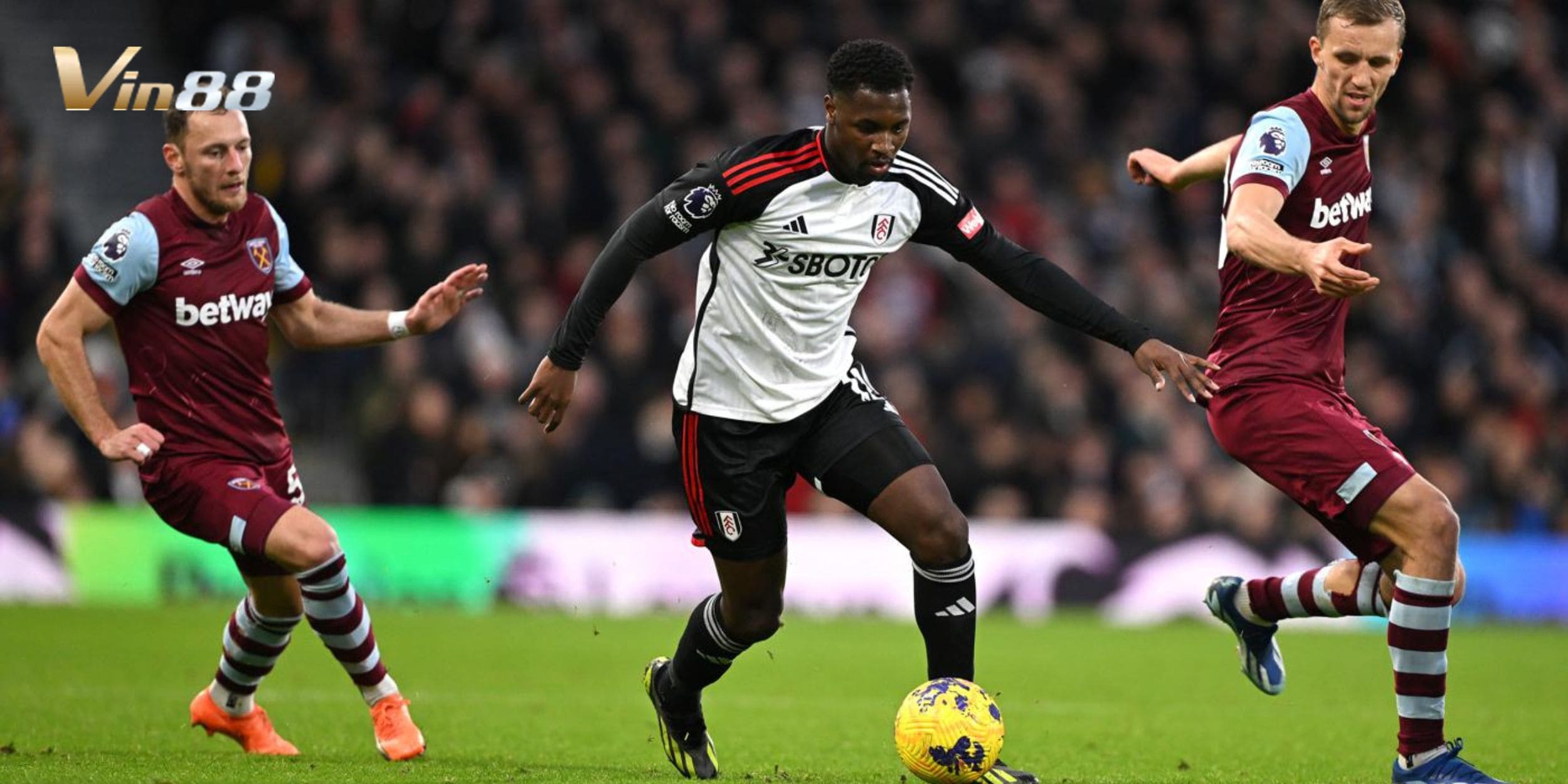 West Ham United được đánh giá cao hơn  Fulham với 12 trận thắng trong 22 lần gặp nhau