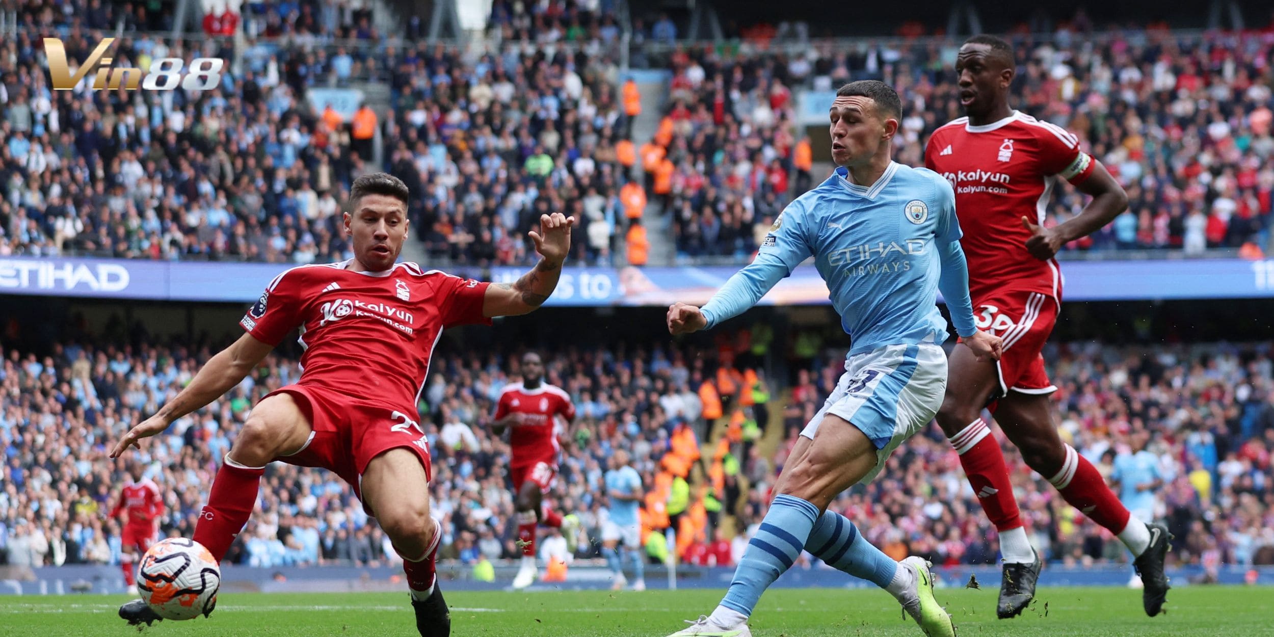 Nottingham Forest thi đấu bất ổn trong khi Manchester City lại đà chiến thắng liên tục
