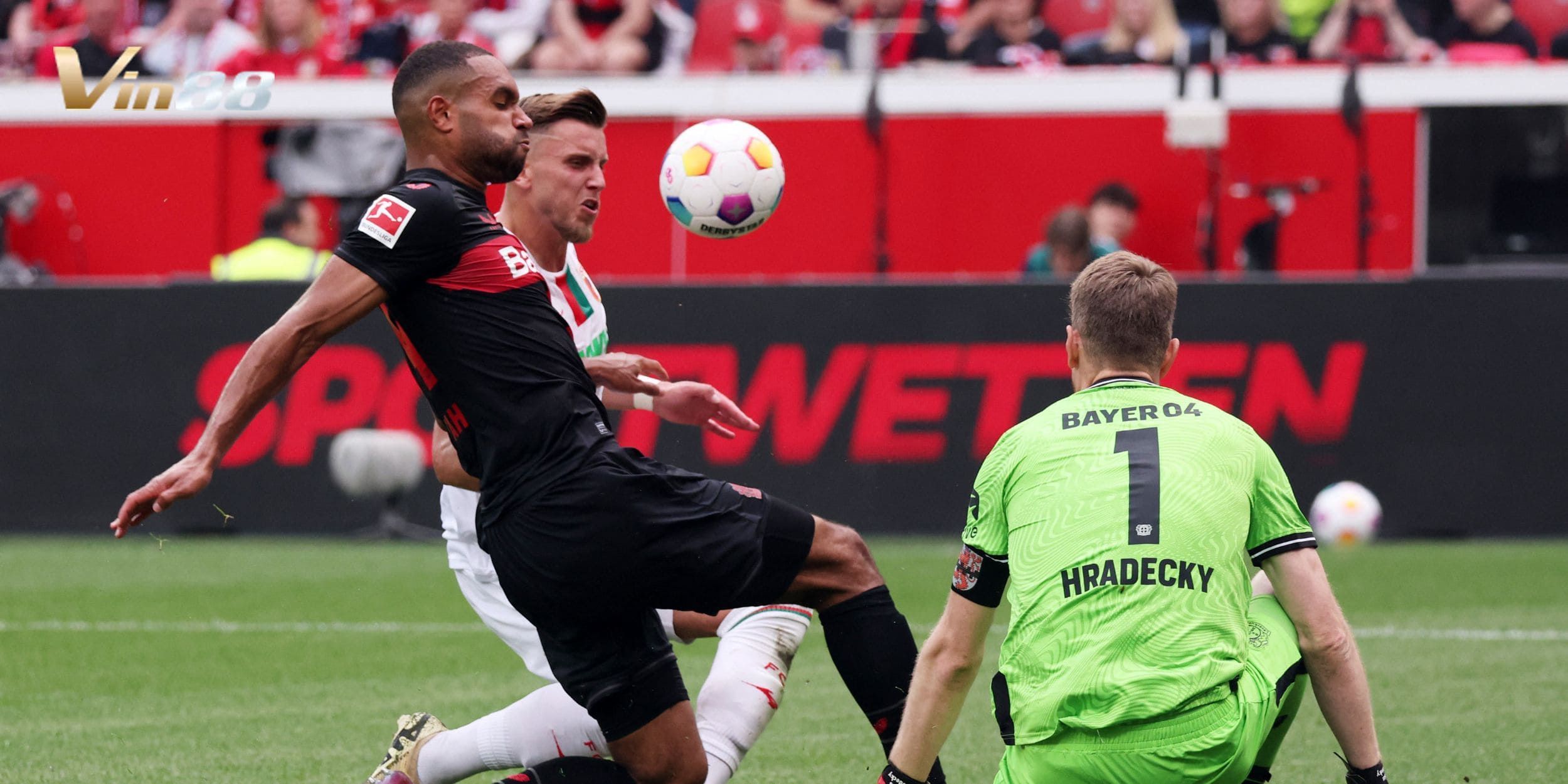 Augsburg tỏ ra yếu thế hơn Bayer Leverkusen khi xét về lịch sử đối đầu