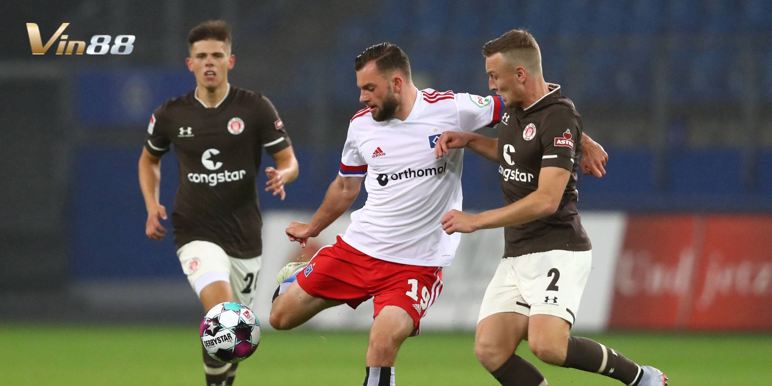 Hamburger SV vs St. Pauli chia điểm trong trận hòa 2-2